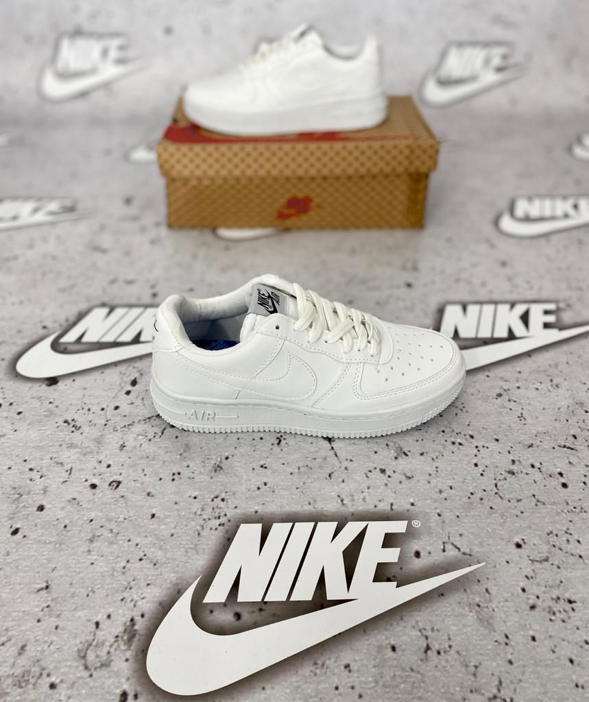 White buty Nike air force one sneakersy Nike force