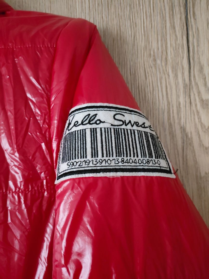 Przejściowa kurtka damska pikowana w kolorze soczystej czerwieni r. M