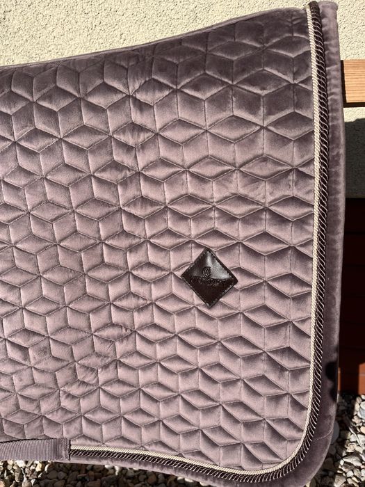 czaprak kentucky full vs