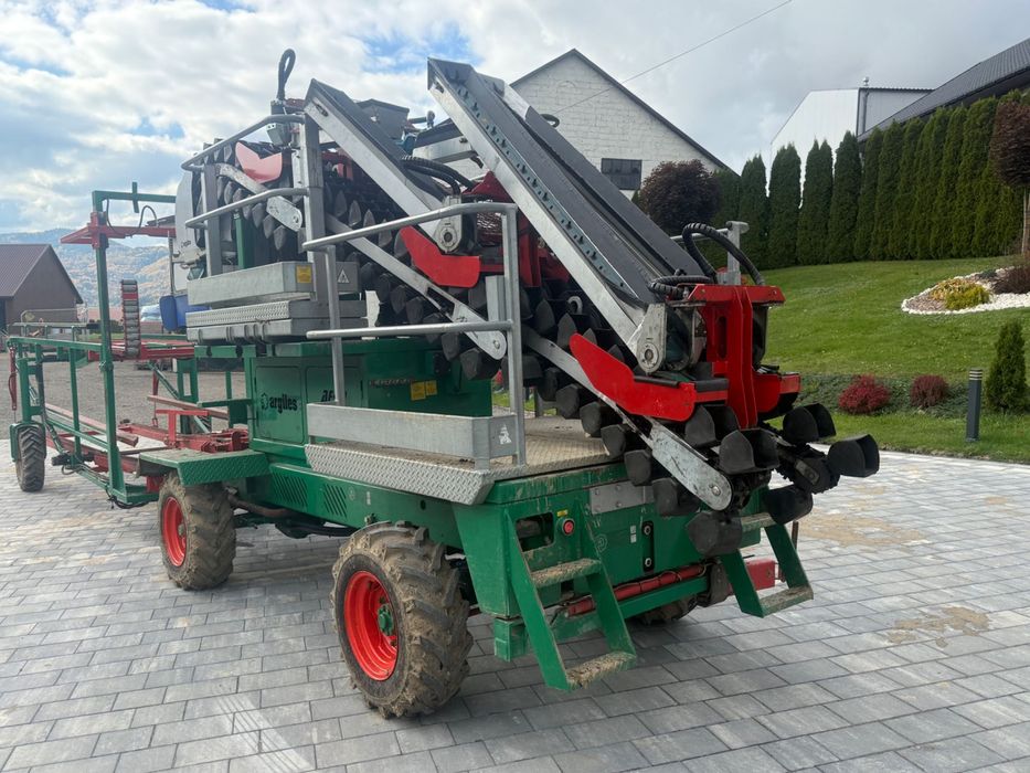 Platforma sadownicza, kombajn do zbioru jabłek