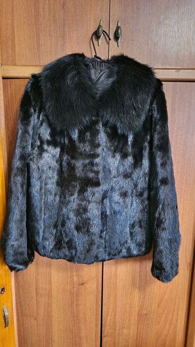 Продам норковую шубу автоледи.