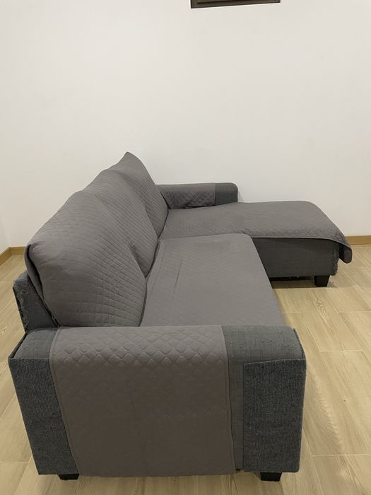 Sofá com chaise longue