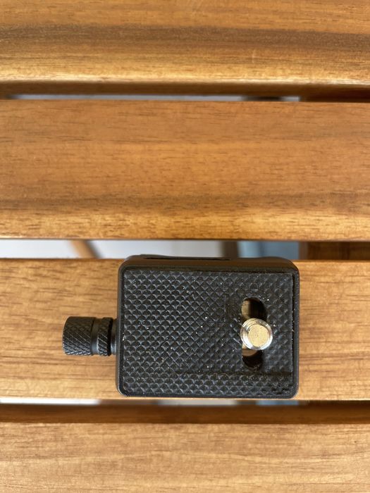 Sony Alpha SWIVI pára-sol sun hood. Ideal para fotografias de surf e exterior