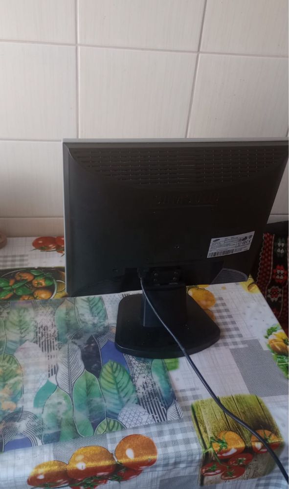 Monitor samsung 710v syncmaster