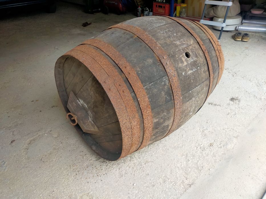 Barril de Vinho Antigo