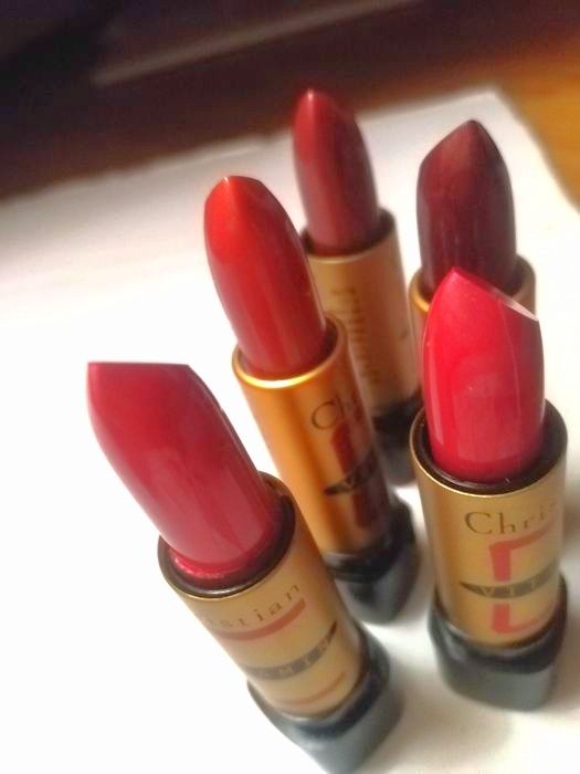 Кашелек.Губная помада MAC Diamond и Помада-блеск MAC Matte Lipstick.