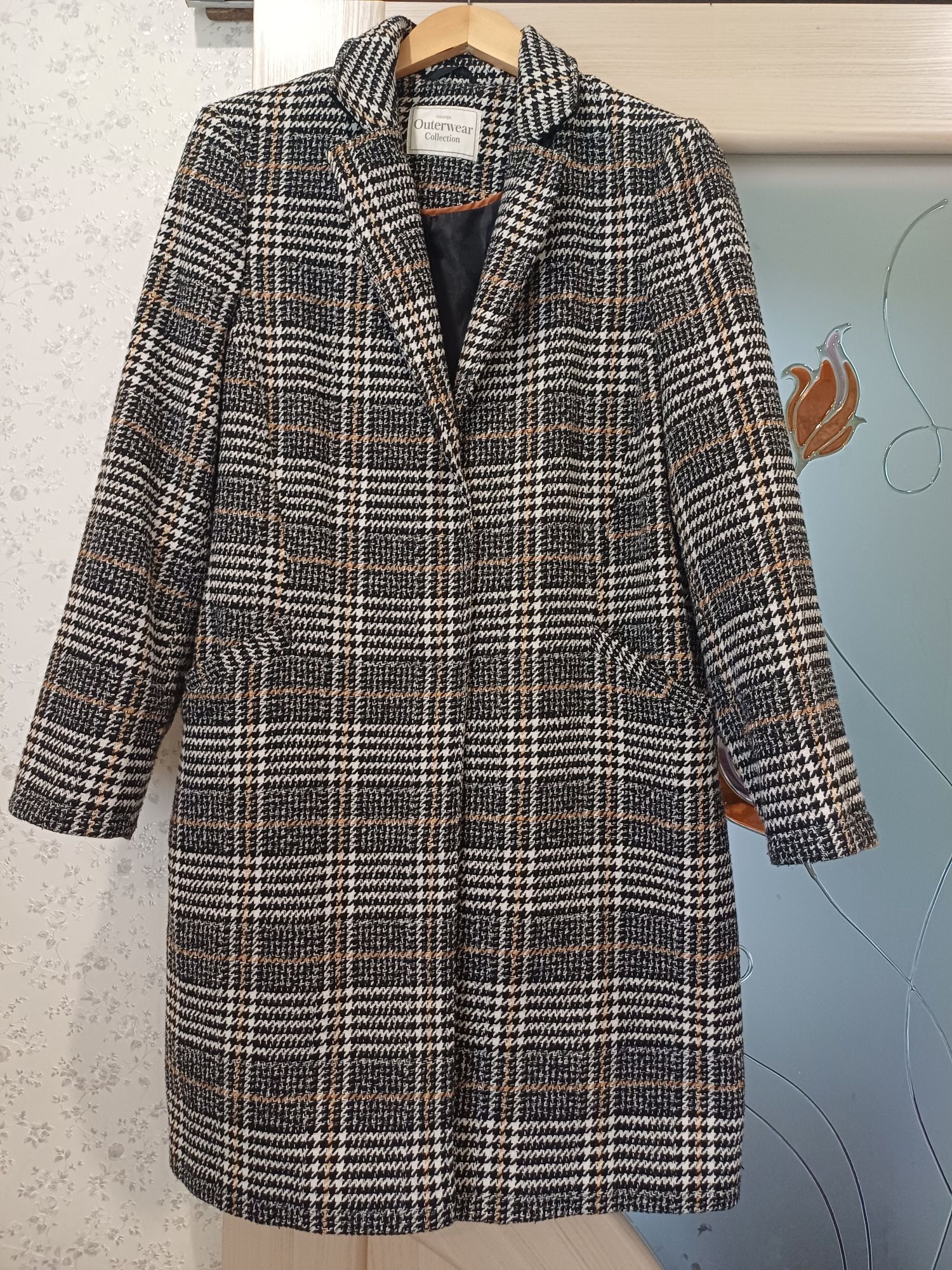 Жіноче осінь пальто 42 розмір Outerwear.