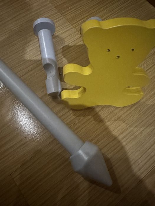 Barão Madeira para Cortinados - Quarto Bébé