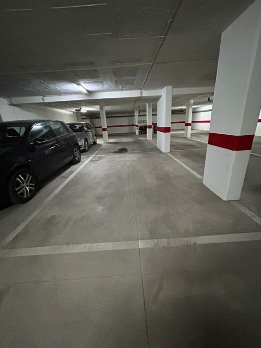 Alugo dois lugares de estacionamento em garagem em albufeira