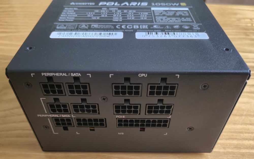Zasilacz Chieftec Polaris 1050W 80 Plus Gold (PPS-1050FC)