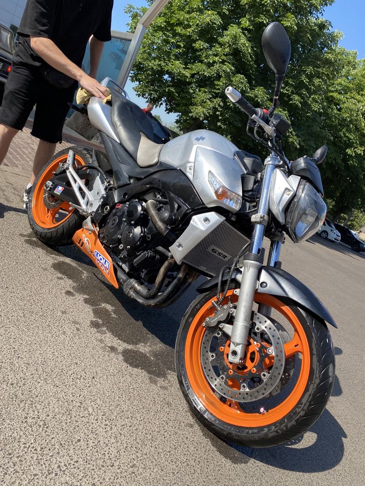 Suzuki gsr 600 стрит