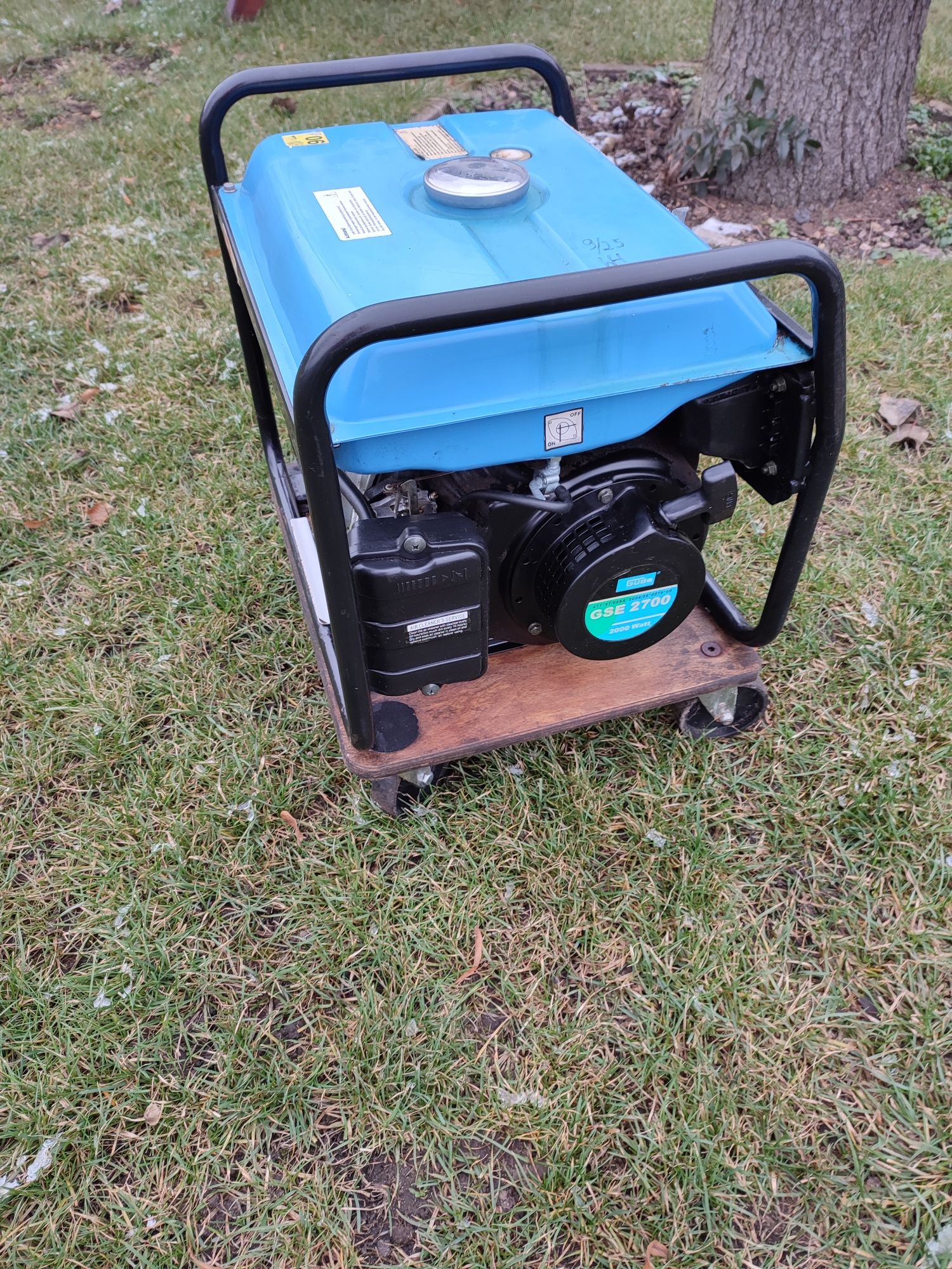 Solidny agregat prądotwórczy NIE CHIŃSKI generator Miedź  AVR 2000W/10