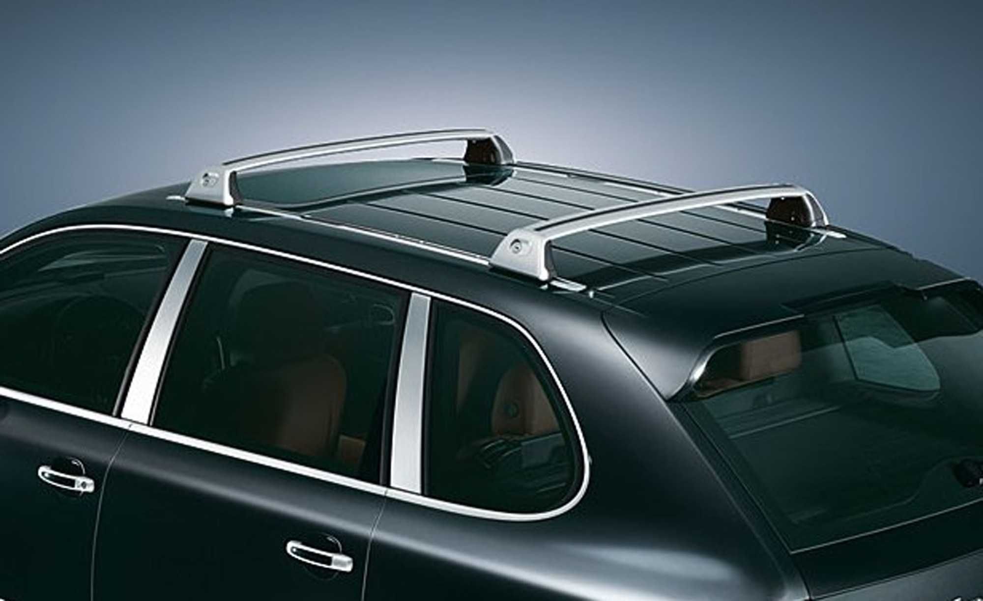 Barras transversais e farois traseiros Porsche Cayenne