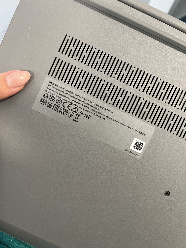 Portátil Lenovo IdeaPad 4GB