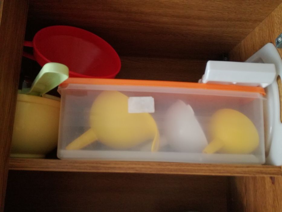 Loiças, várias ,algumas não foram usadas.