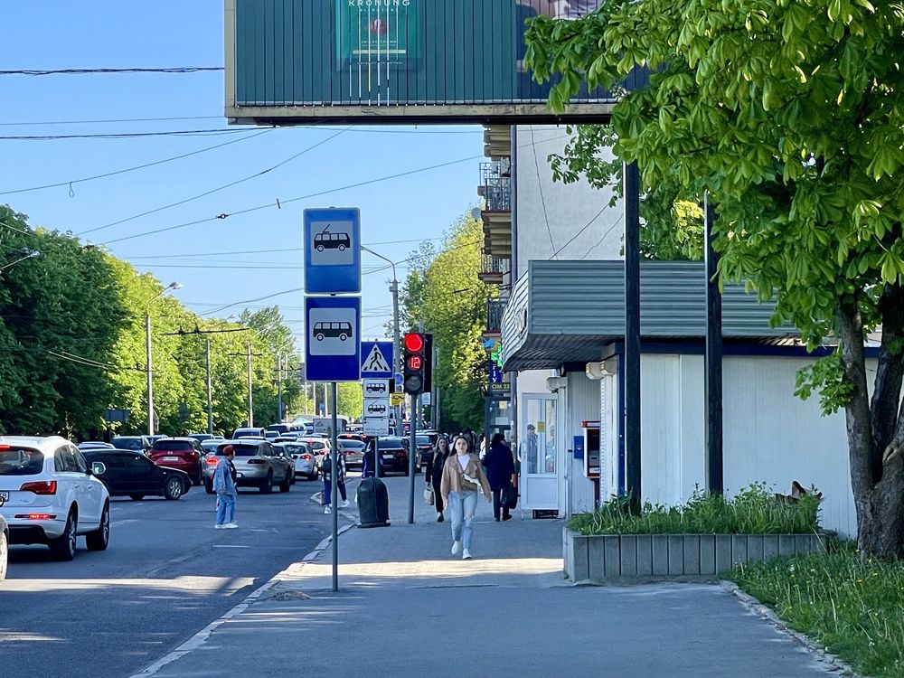 Оренда МАФу на зупинці на вул. Стрийська (Податкова).