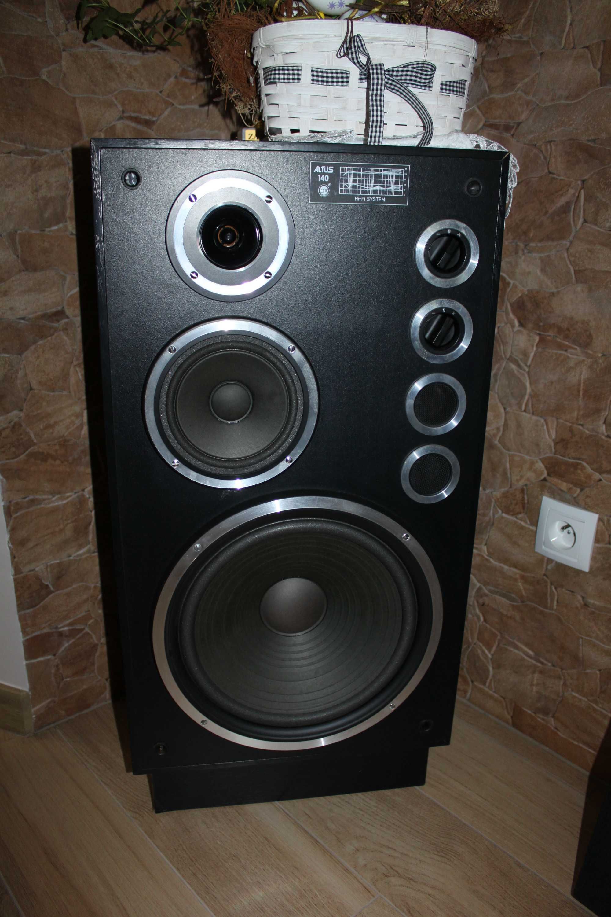 Kolumny Altus 140