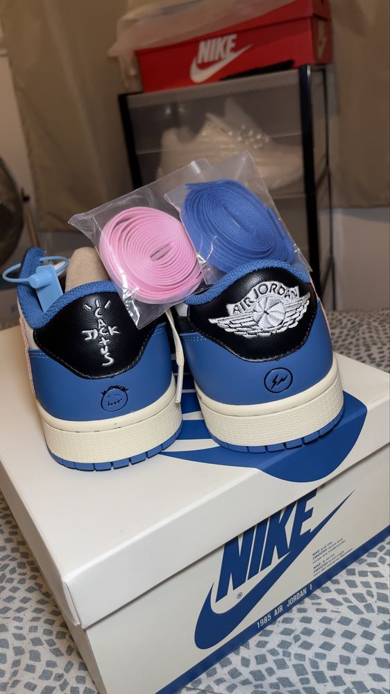 Air Jordan 1 Fragment x Travis Scott  43