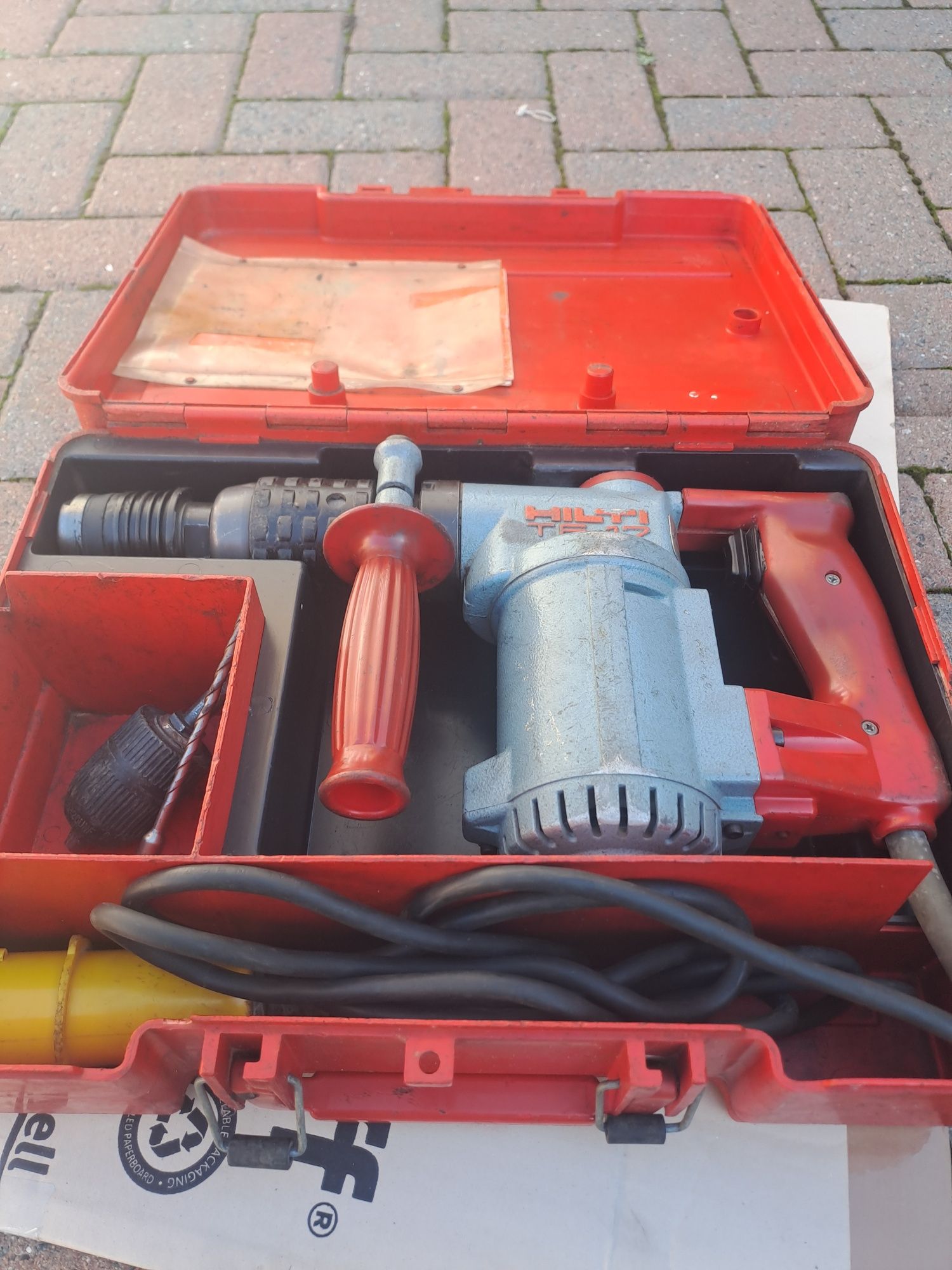 Młotowiertarka Hilti 110v