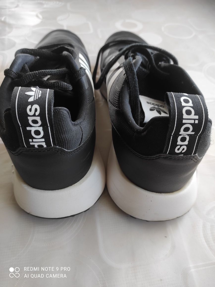 Кросівки Adidas 45