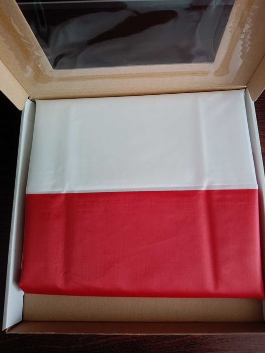 Nowa Duża flaga Polski