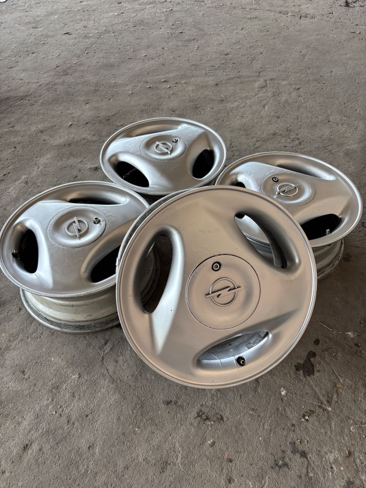 Продам диски r14 4*100,4*98 ваз ланос