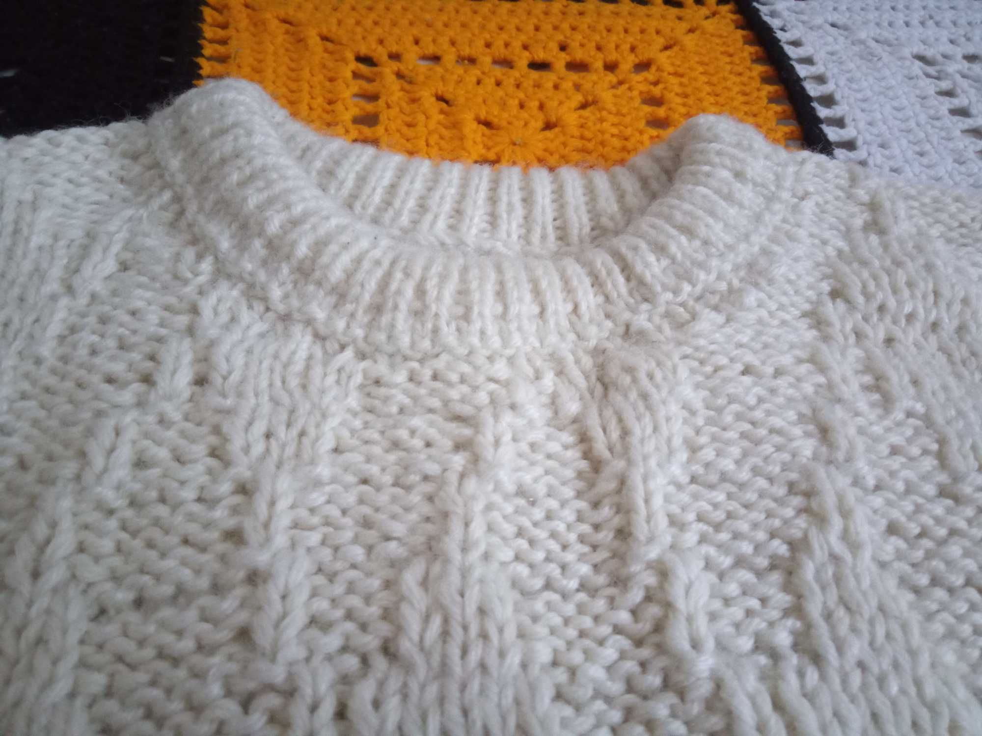 Sweter ręcznie robiony na drutach męski