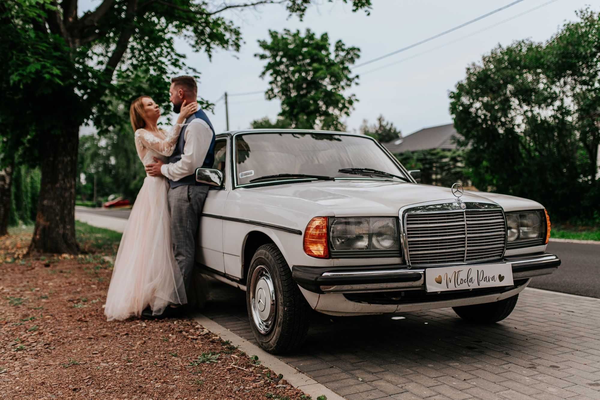 Samochód do ślubu Ogórek Mercedes auto klasyk na ślub retro