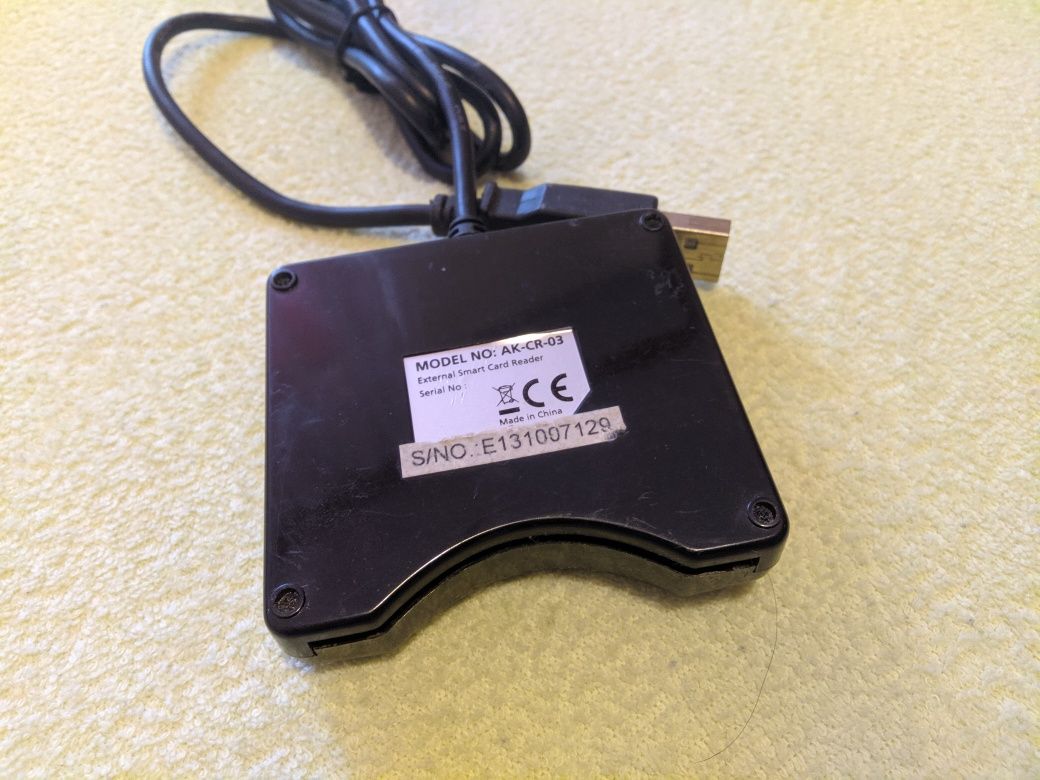 Czytnik kart chipowych - Smart card reader USB Akasa AK-CR-03