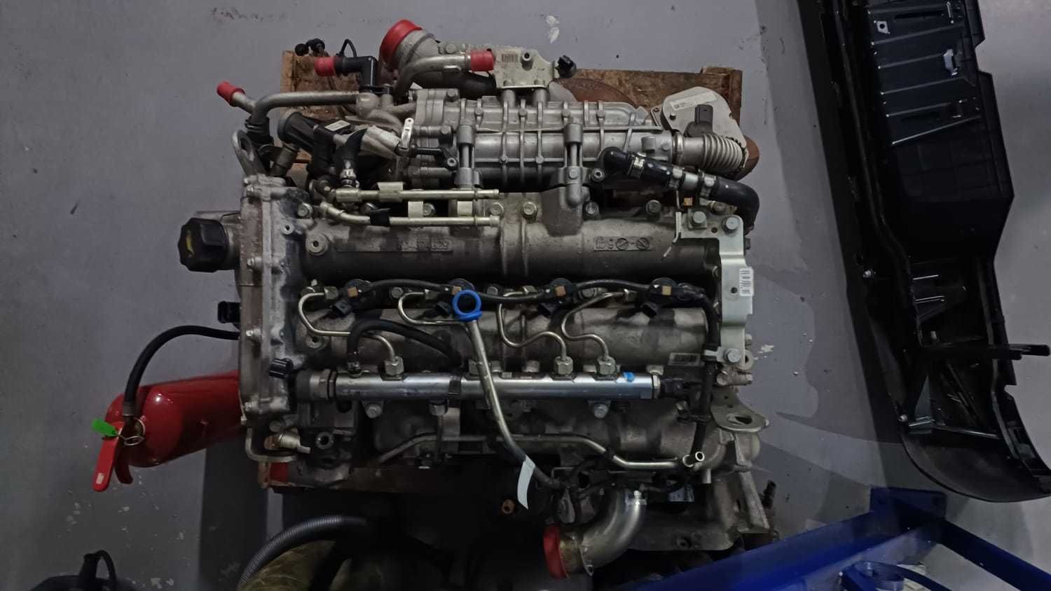 Motor Mitsubishi Canter Fuso 3.0 Di-D Novo