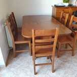 Conjunto mesa retangular com 6 cadeiras em madeira