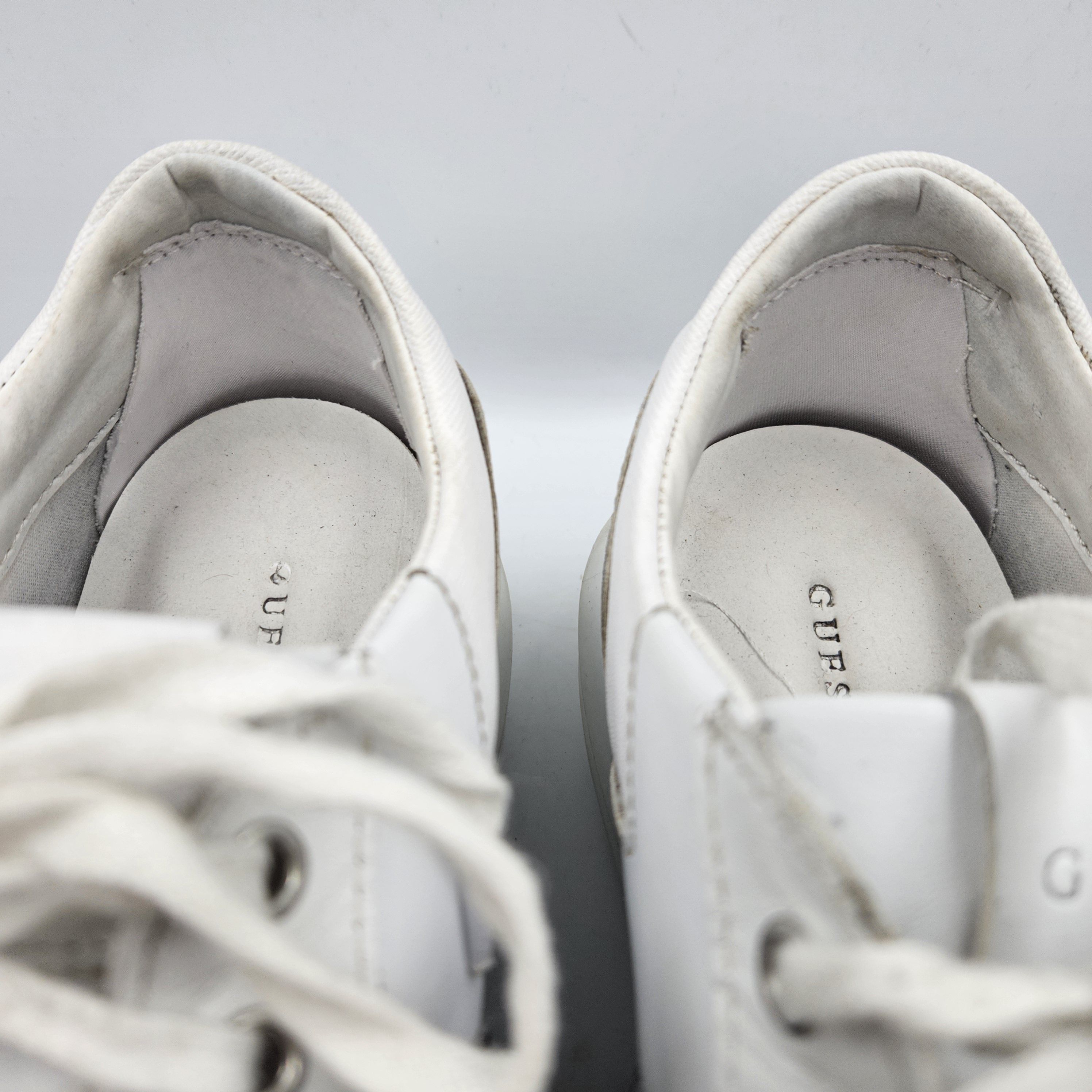 Buty Sportowe Sneakersy Męskie Guess Salerno Carryover Rozmiar 44