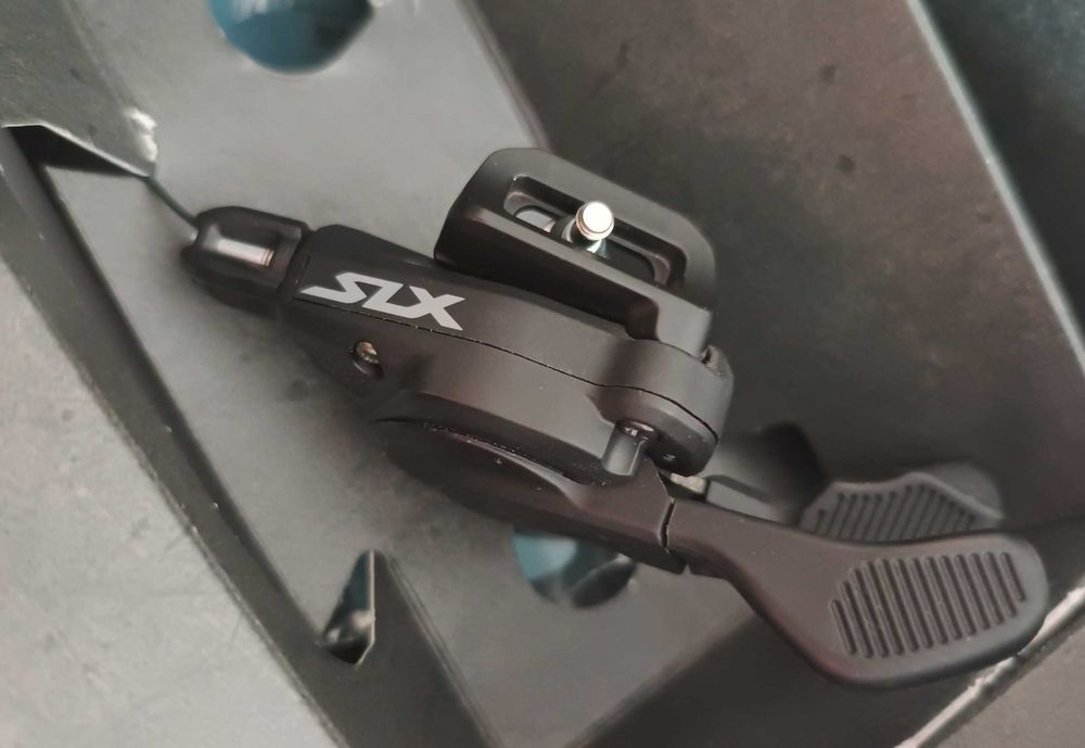 Shimano SLX SL M7100 Manetka dźwignia przerzutki prawa 12rz. I-Spec EV