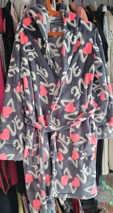 Szlafrok dziewczęcy 152