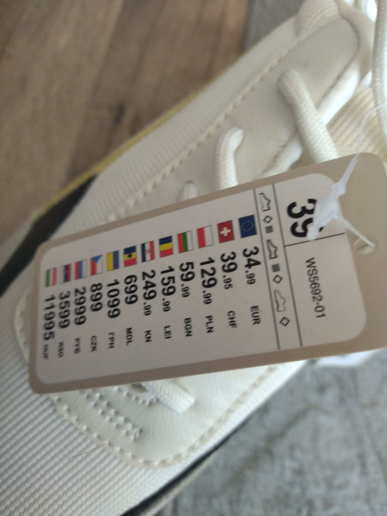 Nowe buty snakersy adidasy ccc