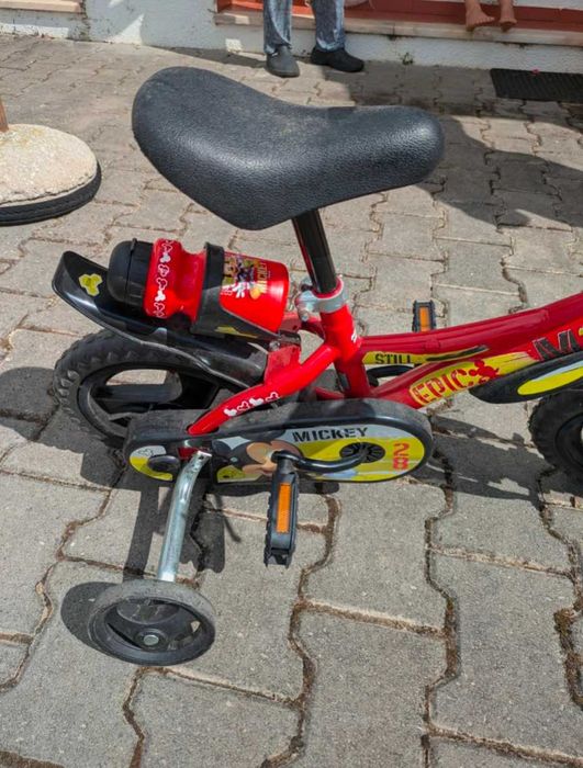 Bicicleta de criança do Mickey
