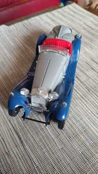 Alfa Romeo 2300 Spider Burago 1/18