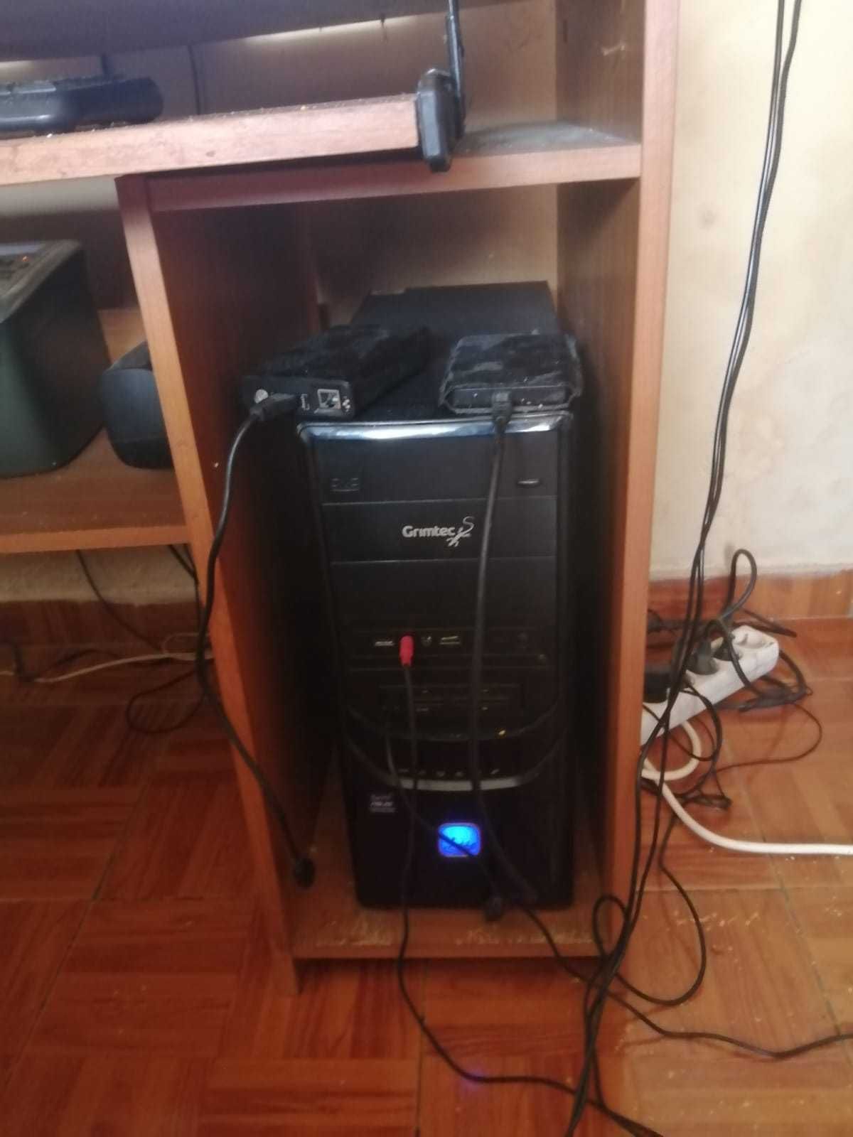 desktop i3 / 16 gb ram ddr3 ou 4 / 2TB hdd + 4TB hdd + 1TB hdd