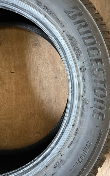 Шини зимові Bridgestone R16 215/60 2шт-5мм