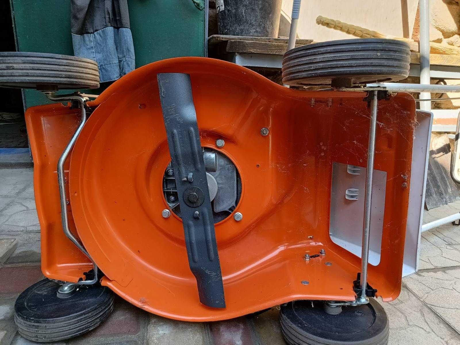 Бензиновая газонокосилка STIHL RM 248