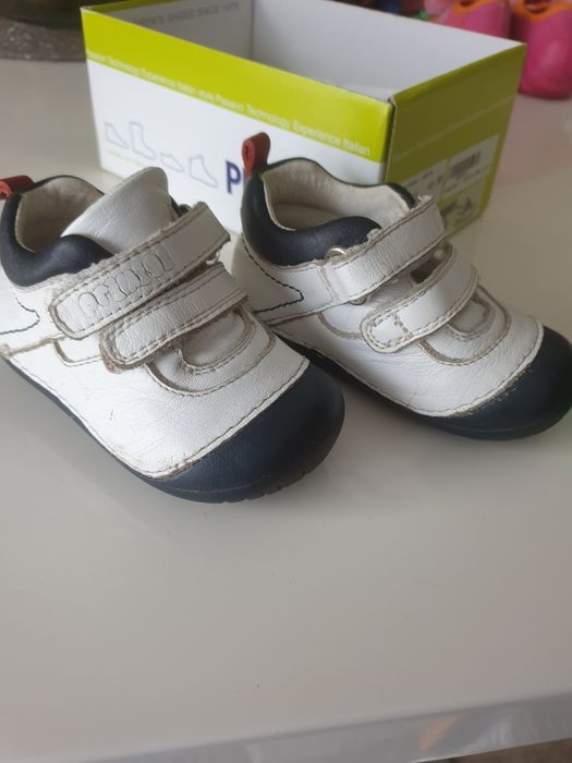 Primigi pierwsze buty do chodzenia miękkie wygodne skórzane rozm 19