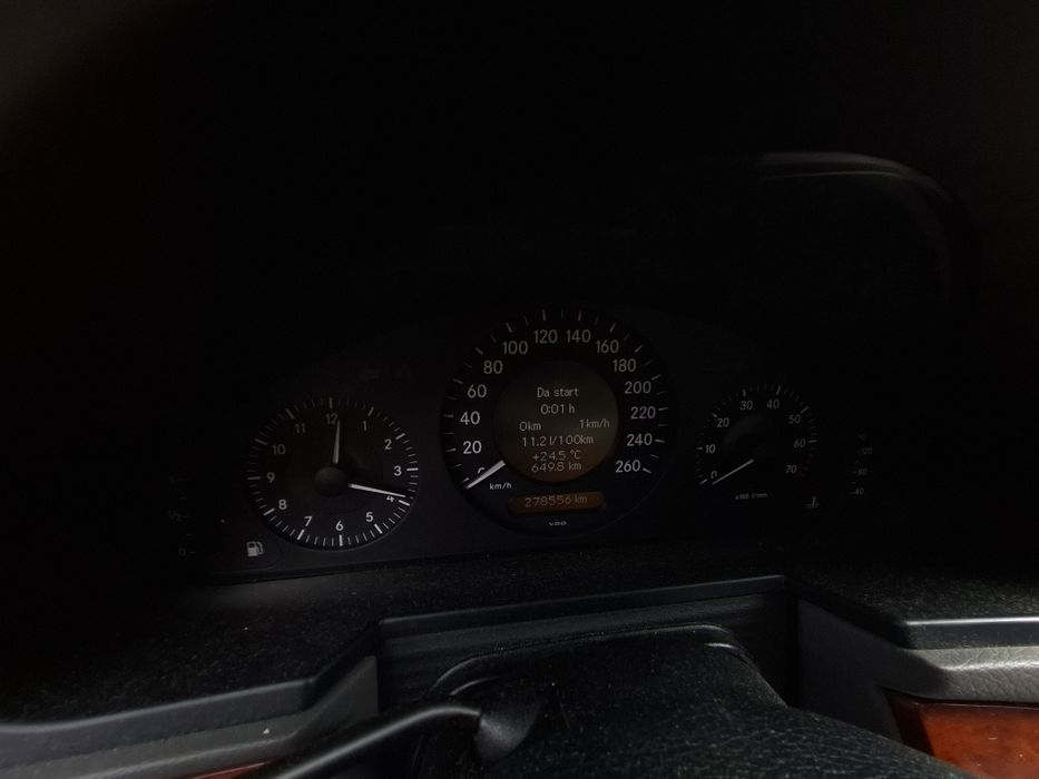 Sprzedam samochód Mercedes-Benz E 200 gaz