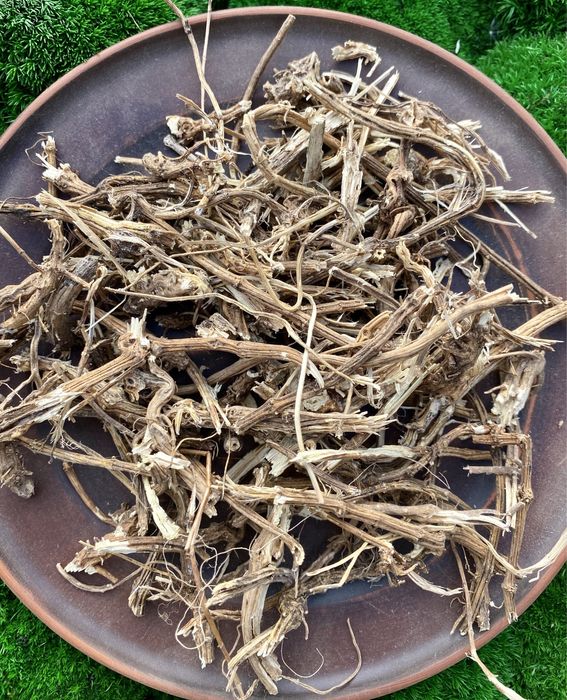 Кропива корінь, корінь кропиви , крапива