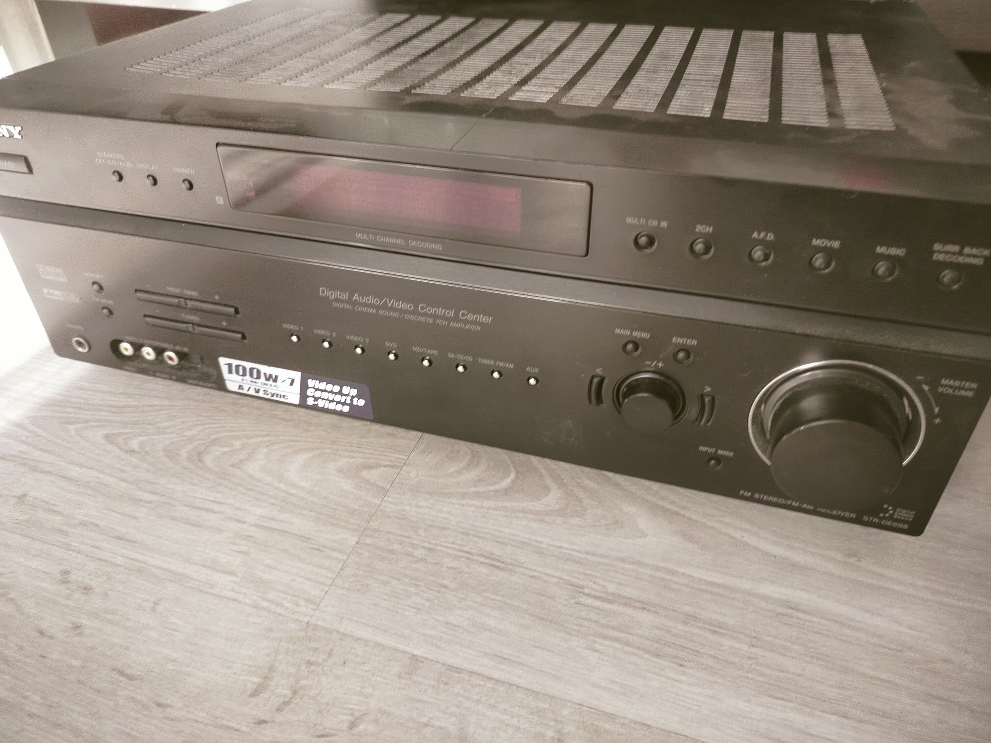 Amplituner Sony STR -DE698