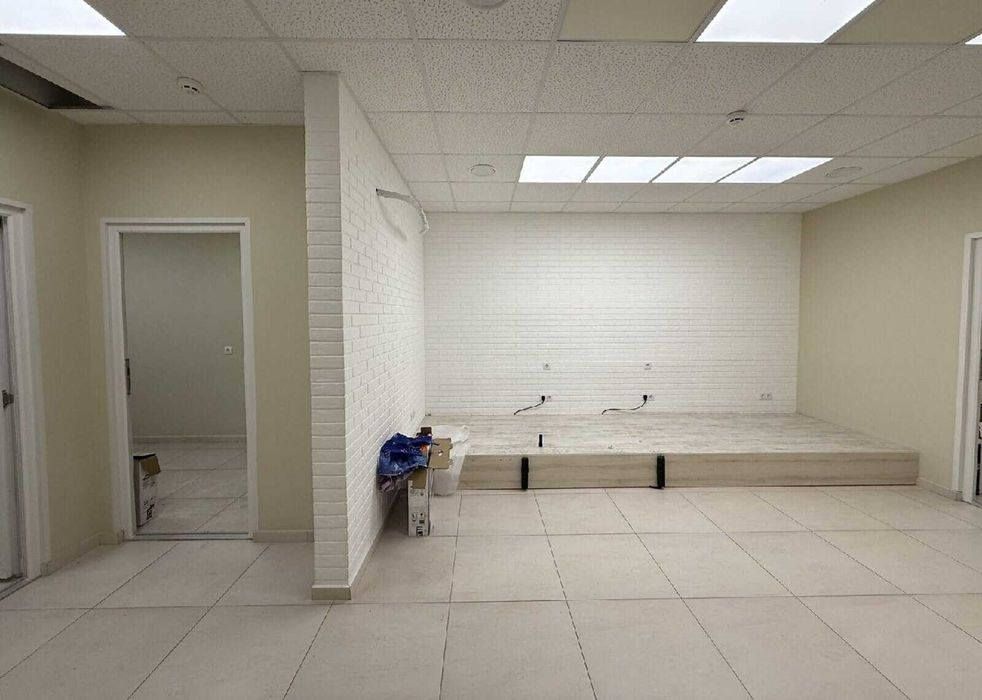 Здається комерційне приміщення на вул. Тетяни Яблонської