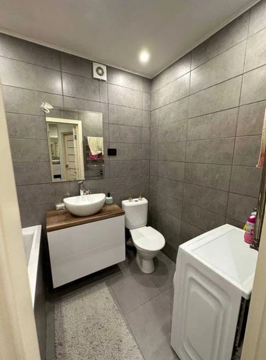 Продаж 1-кім. квартири з ремонтом в новобудові