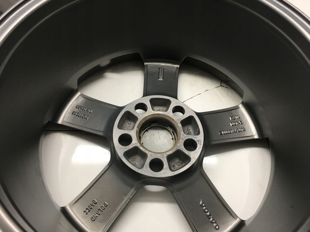 Felgi 16 Volvo Xc40 Xc60 Idealne Oem 7 Et50