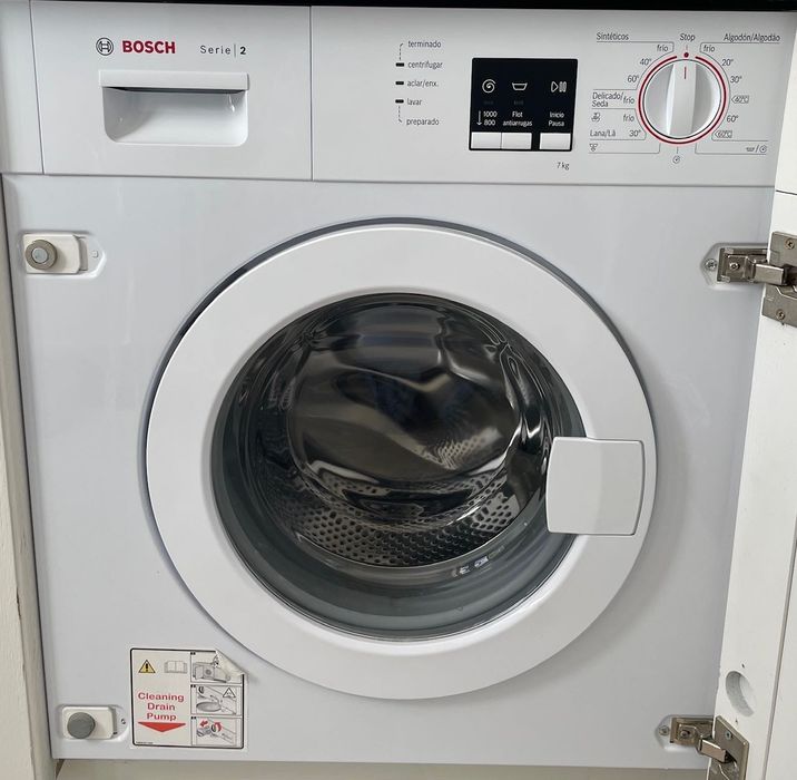 Máquina de Lavar Roupa de Integrar- Bosch