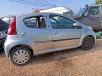 Peugeot 107 Citroen C1 para peças