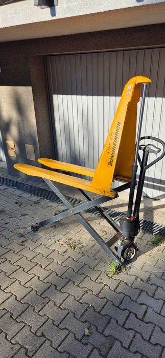 Wózek paletowy z podnośnikiem nożycowym Jungheinrich AMX 10!